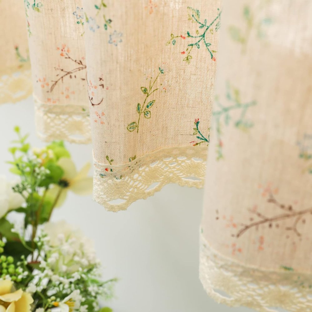 Grass and Floral Print Curtain with a Delicate Lace Hem